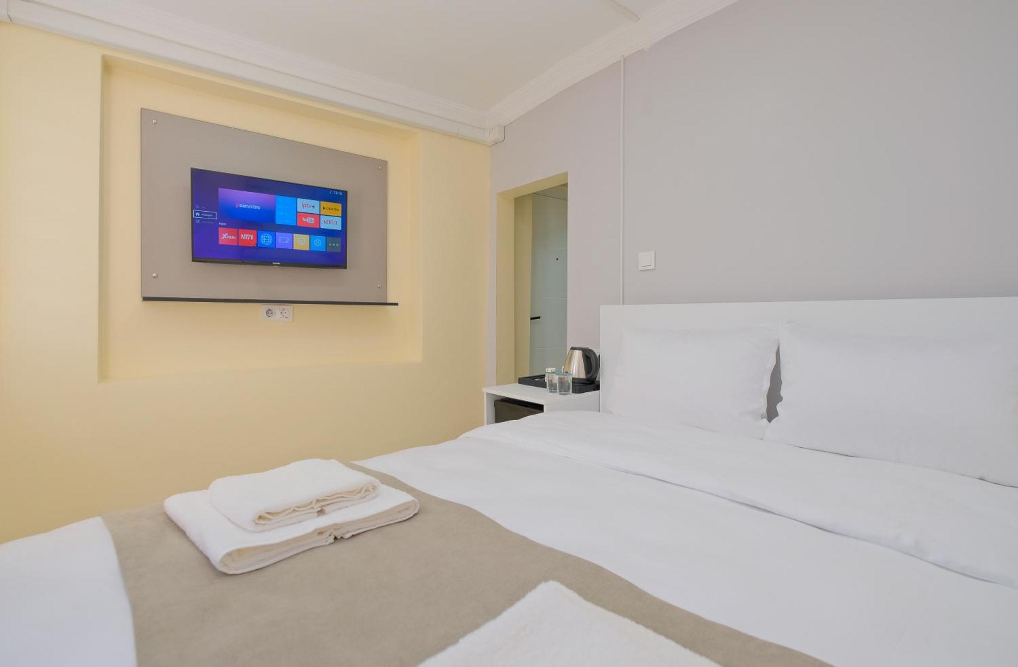 Lucky Hotel Istanbul Exterior foto